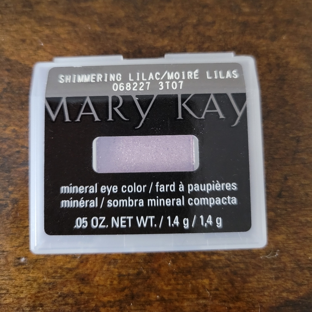 Marykay eyeshadow shimmering lilac